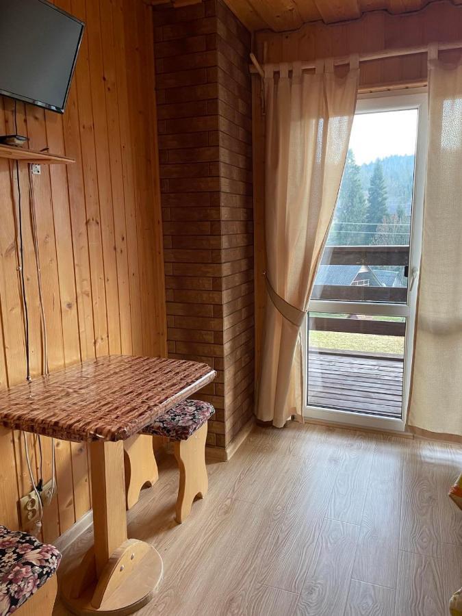 Sadyba Sunny House Pilipets Exteriér fotografie